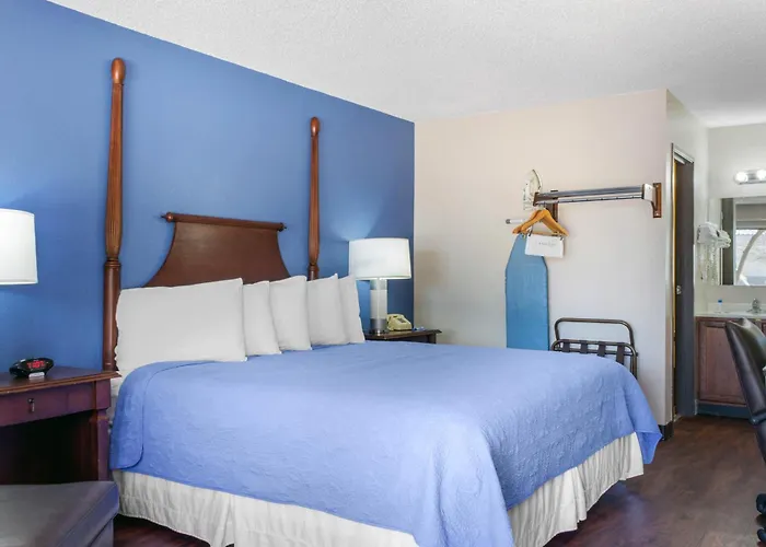 Inn Rodeway Near Ft Huachuca 4*
