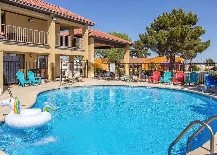 Inn Rodeway Near Ft Huachuca 4*