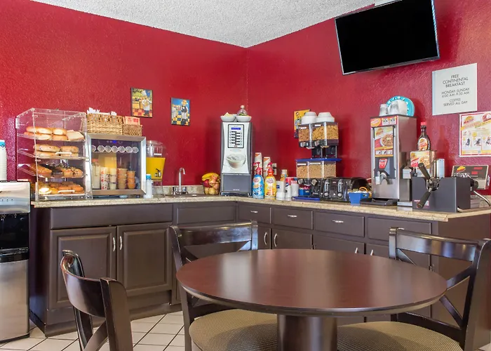 Inn Rodeway Near Ft Huachuca 4*