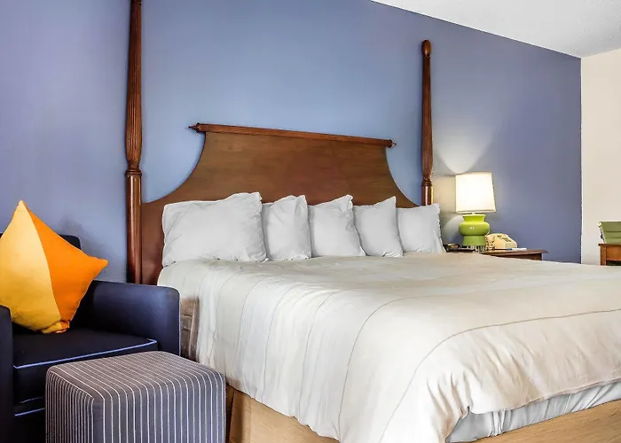 Rodeway Near Ft Huachuca Inn 4*